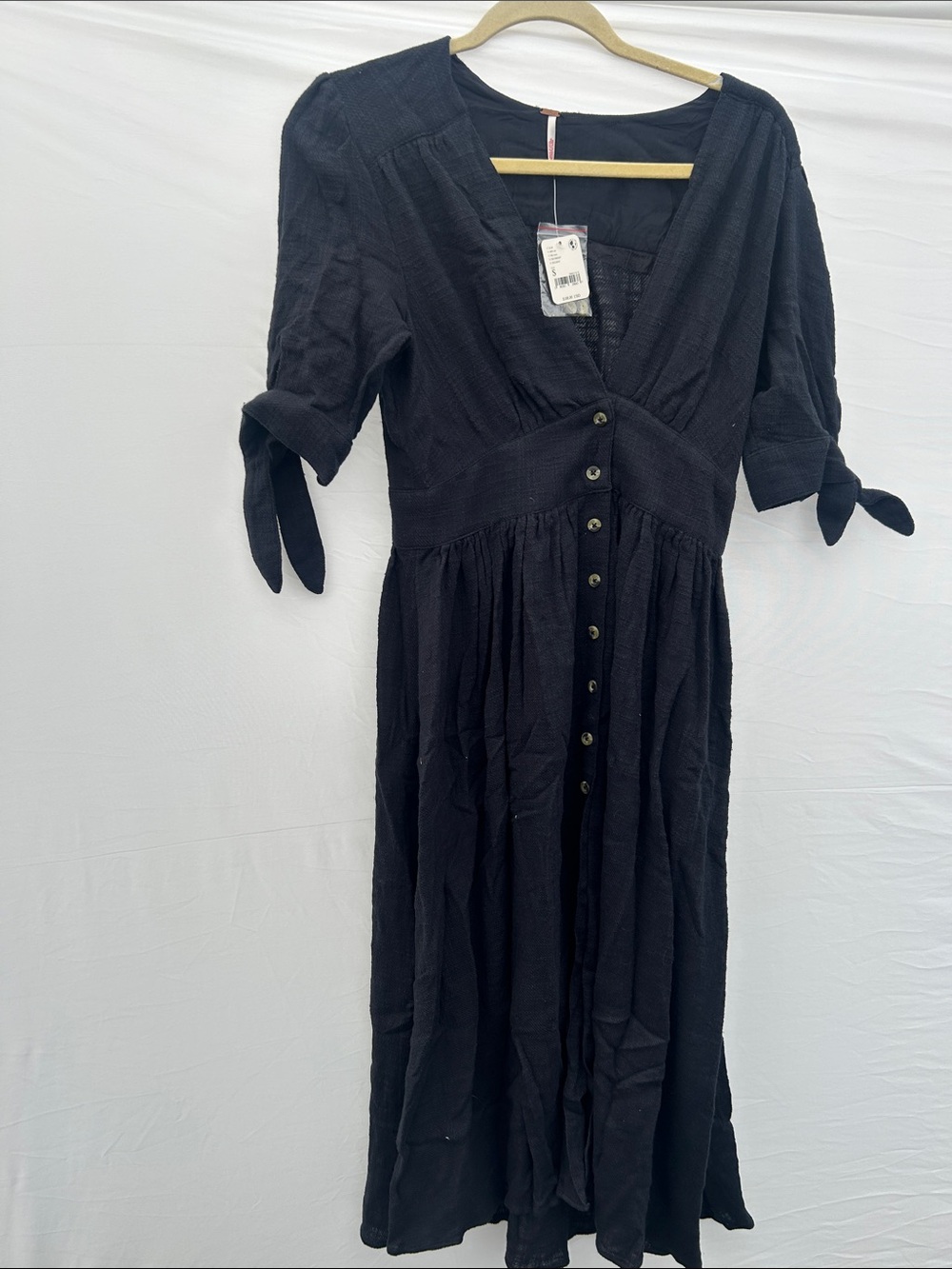 Free People Love in My life Midi Dress Blsck V Neck Button Up - Picture 1 of 4